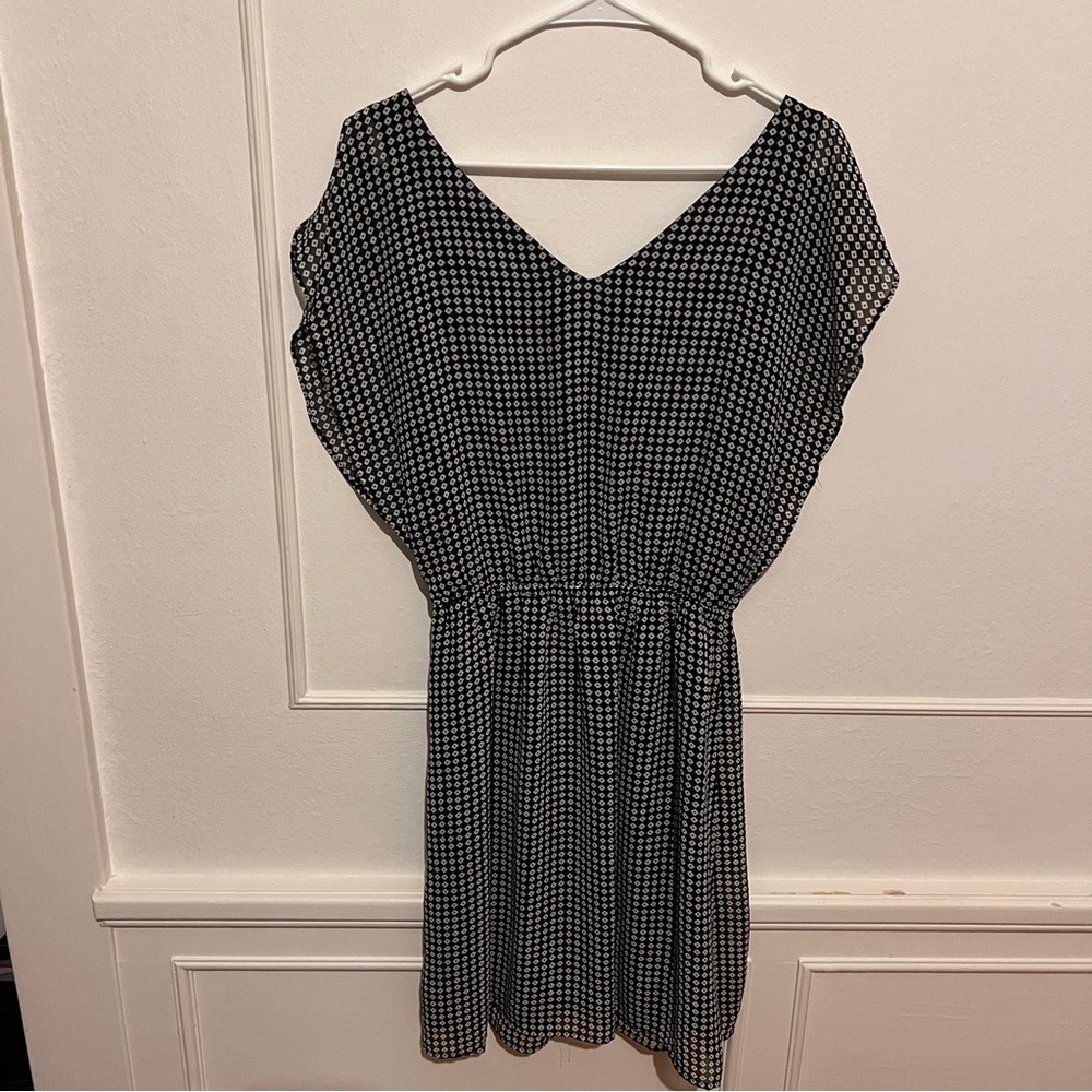 *3/20* Gap Flutter Sleeve Mini Dress - Picture 2 of 4